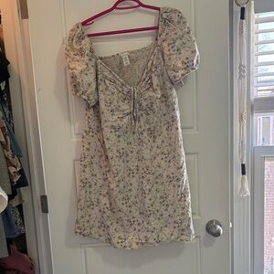 H&M Cream Floral Puff-Sleeve Mini Dress